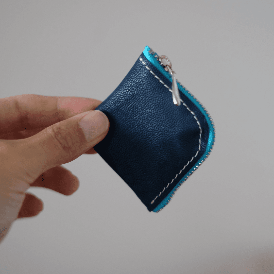 【名入れ対応】7cm×7cm 本革レザーファスナーコインケース｜YKKメタルファスナー｜ミニ財布・小物入れ　ネイビー | 2枚目