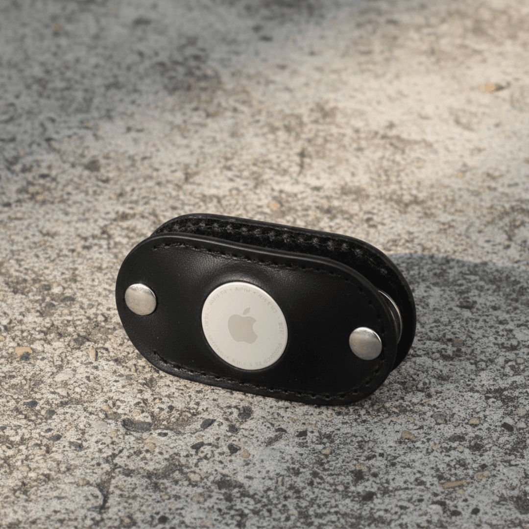 ブラック　エアタグ対応 本革キーケース｜AirTag収納可・ネジ式・名入れ対応・コンパクト | 14枚目