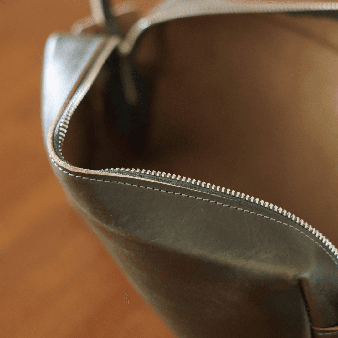 こだわりの大人ポーチ　ホーウィン社 クロムエクセルレザー ポーチ（グリーン）　サイズカラー変更可能 | 10枚目