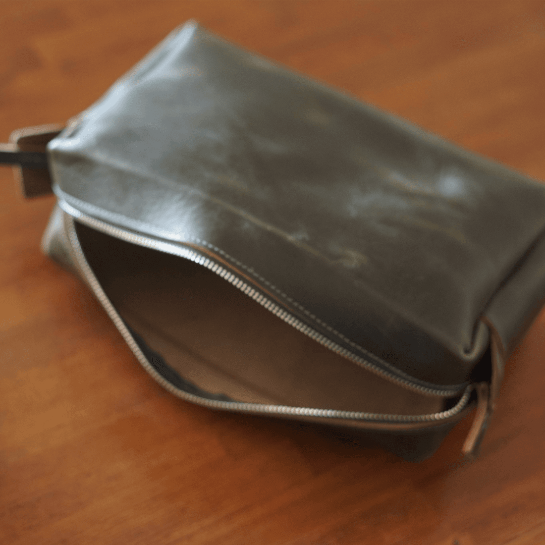 こだわりの大人ポーチ　ホーウィン社 クロムエクセルレザー ポーチ（グリーン）　サイズカラー変更可能 | 12枚目