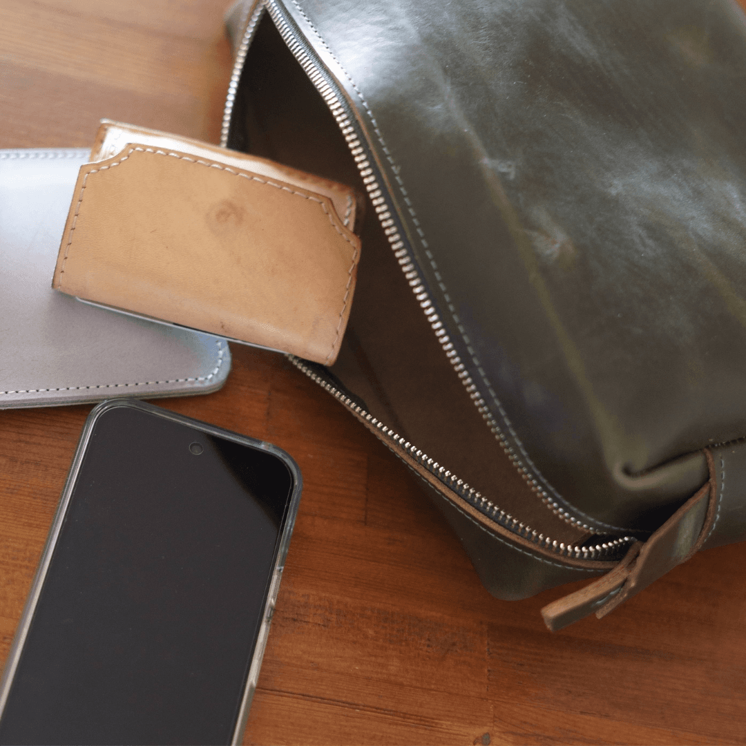 こだわりの大人ポーチ　ホーウィン社 クロムエクセルレザー ポーチ（グリーン）　サイズカラー変更可能 | 13枚目