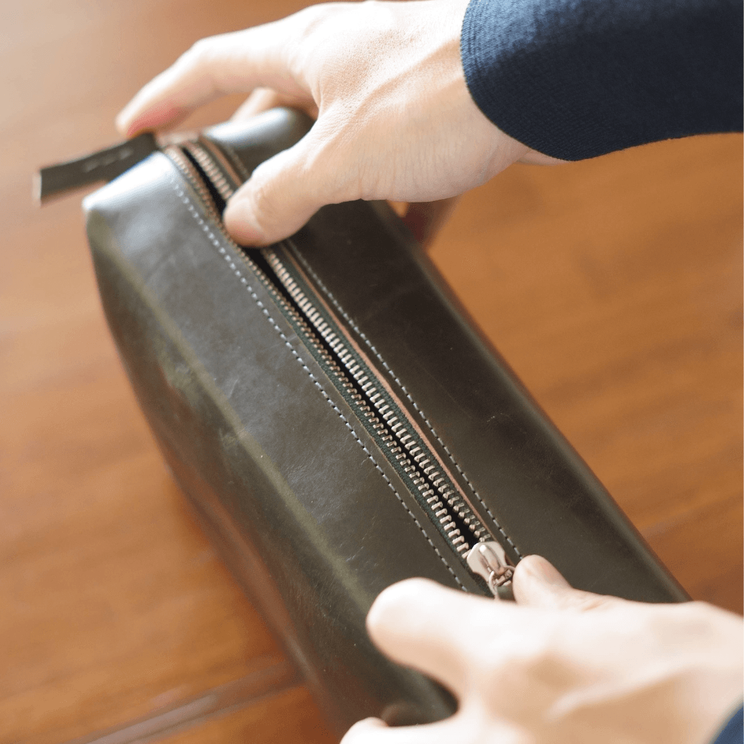 こだわりの大人ポーチ　ホーウィン社 クロムエクセルレザー ポーチ（グリーン）　サイズカラー変更可能 | 14枚目