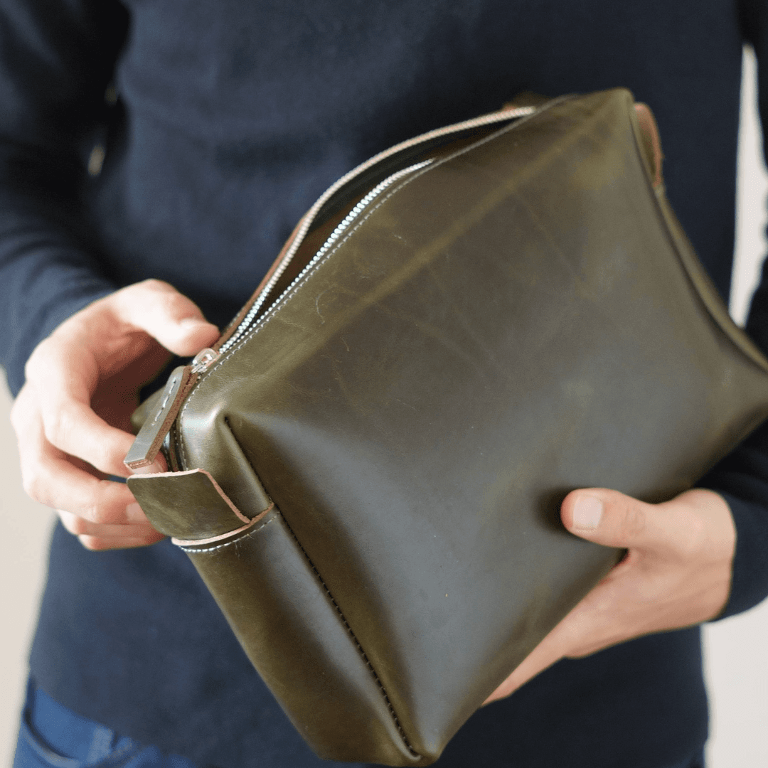 こだわりの大人ポーチ　ホーウィン社 クロムエクセルレザー ポーチ（グリーン）　サイズカラー変更可能 | 19枚目