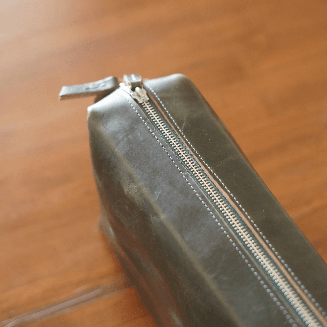 こだわりの大人ポーチ　ホーウィン社 クロムエクセルレザー ポーチ（グリーン）　サイズカラー変更可能 | 7枚目