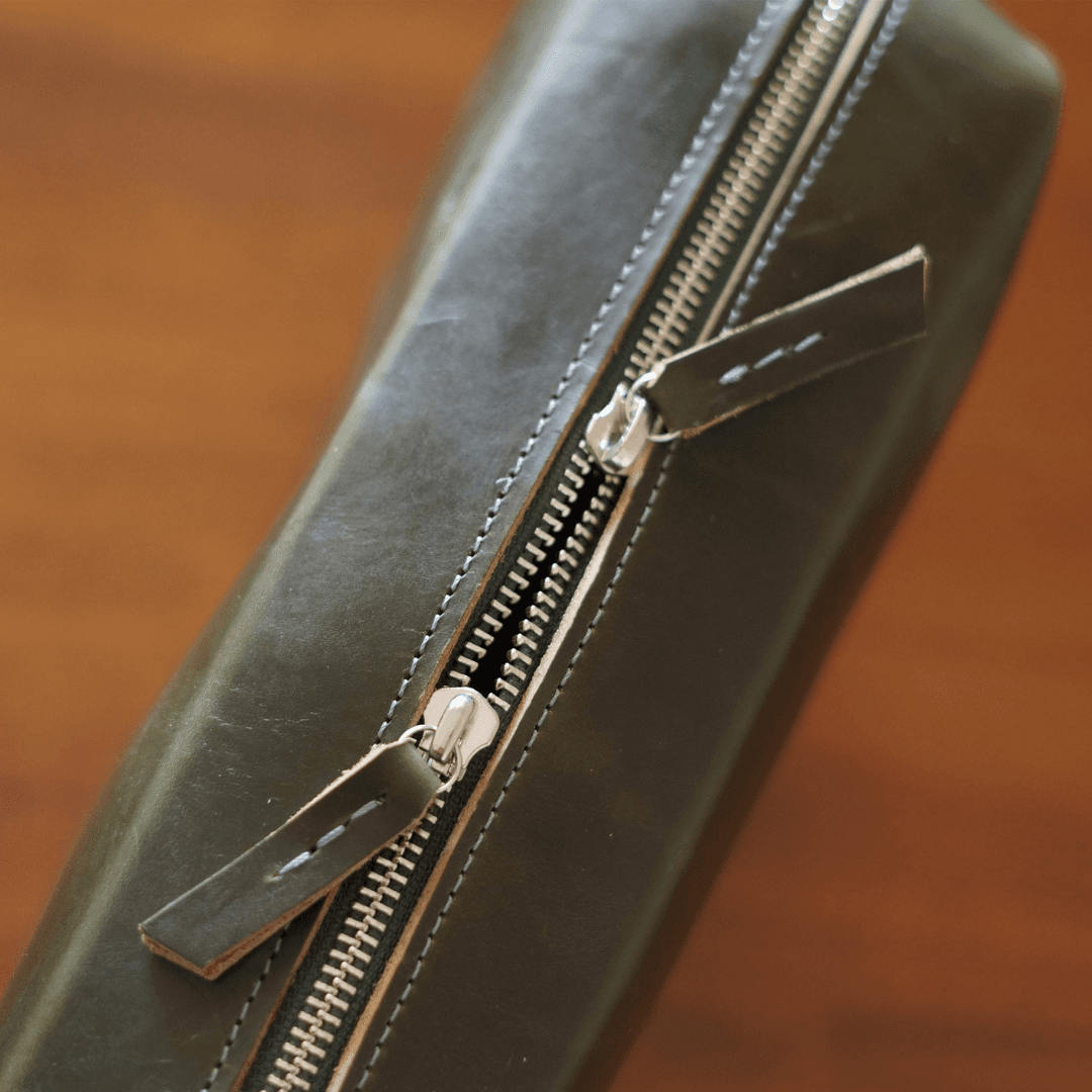 こだわりの大人ポーチ　ホーウィン社 クロムエクセルレザー ポーチ（グリーン）　サイズカラー変更可能 | 9枚目