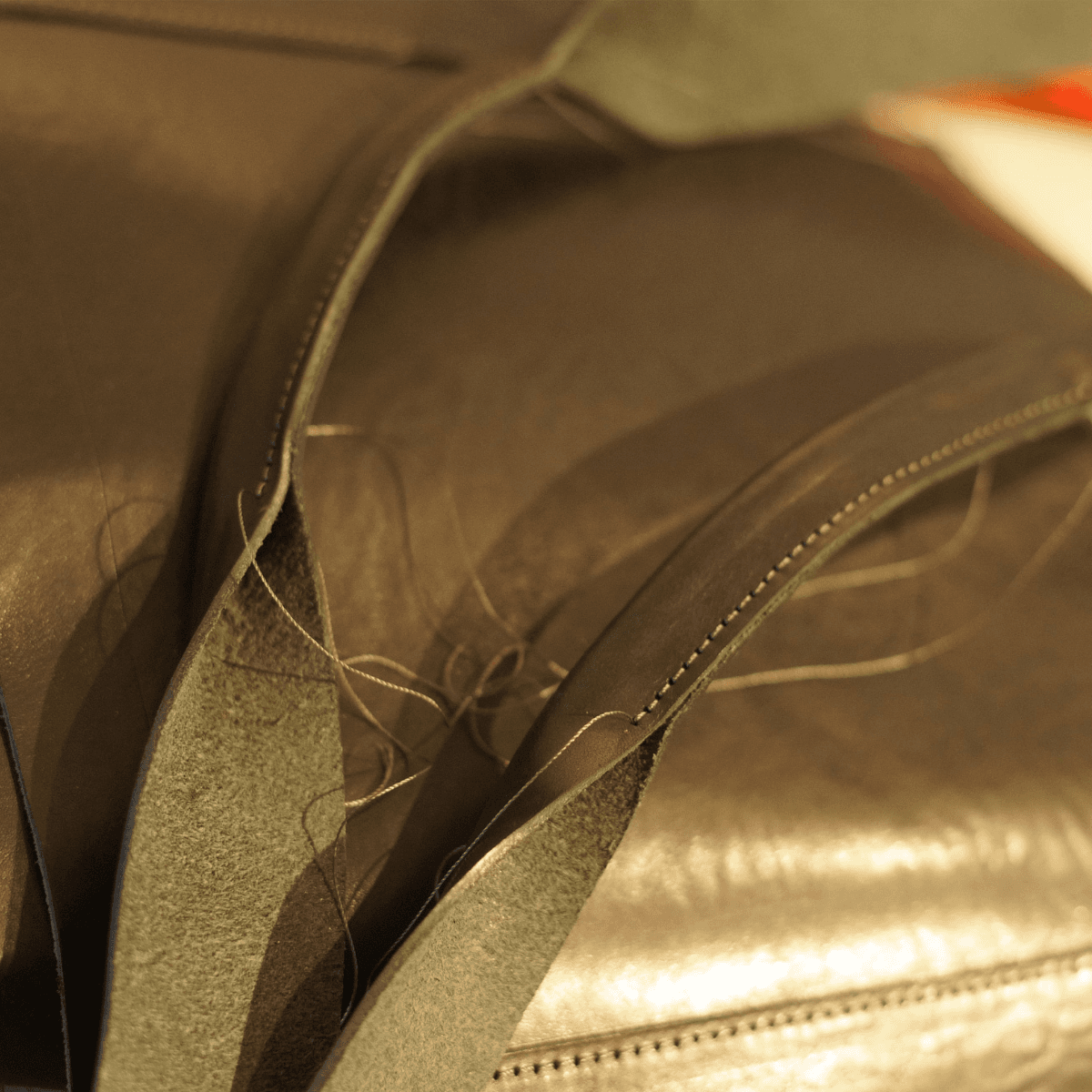 クラシカル キャンバストート風 イタリアンレザートート｜A4対応・自立設計・底鋲付き｜カスタム可　ブラック | 11枚目