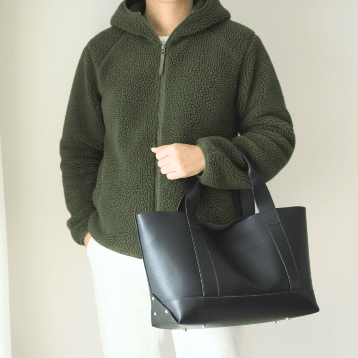 クラシカル キャンバストート風 イタリアンレザートート｜A4対応・自立設計・底鋲付き｜カスタム可　ブラック | 3枚目