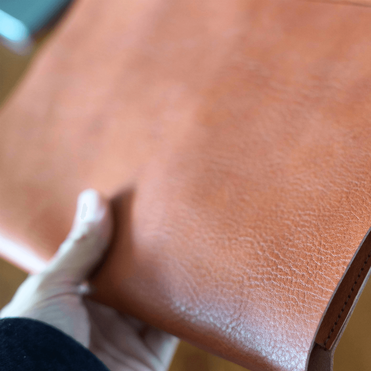 イタリアンレザー PC・タブレットスリーブ（13インチ対応）｜キャメル｜シボ革 | 7枚目