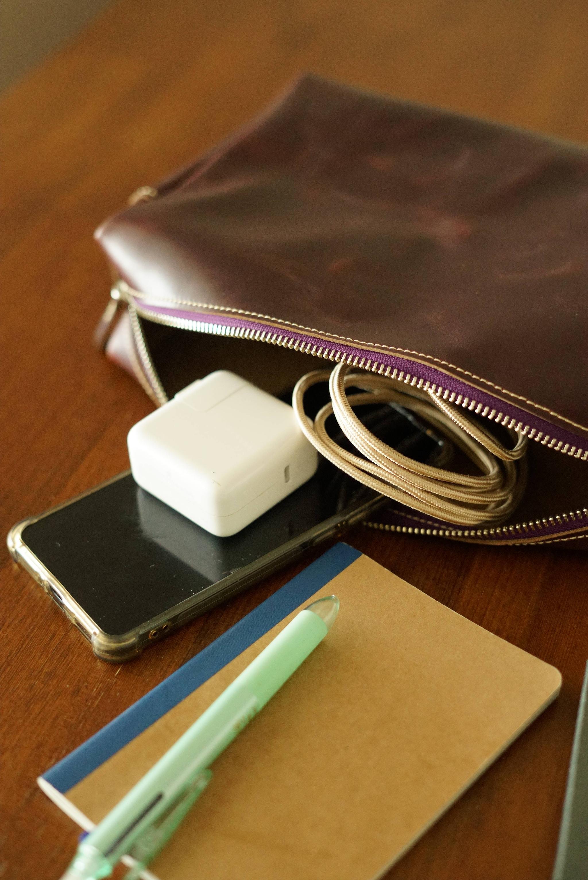 【サイズ・カラーオーダー可】クロムエクセルレザー ポーチ ｜バーガンディ 本革 化粧ポーチ トラベルバッグ | 7枚目