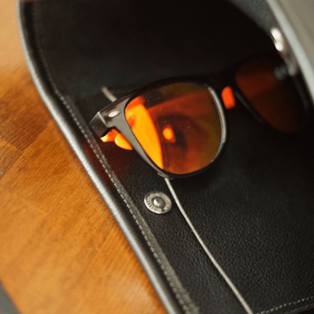 本革 スクエアワンショルダーバッグ ｜ 正方形 黒 シボ加工 牛レザー 軽量マグネット開閉 内ポケット付 | 7枚目