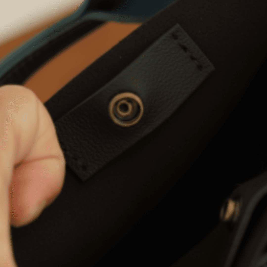 植物タンニンなめし イタリアンレザーのナチュラルトートバッグ｜クラシックなキャンバストート風デザイン｜カスタム対応 | 4枚目