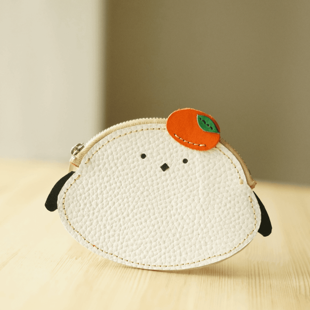 シマエナガの本革鏡餅コインケース〈みかんとむすびマフラー〉 | 5枚目