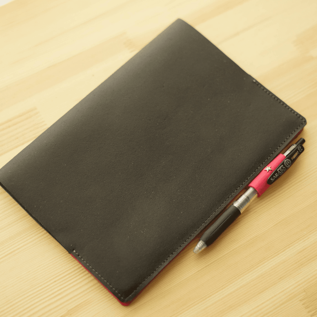 A5ノートカバー／イタリアンレザー（カラーオーダー・刻印可）星のスタッズがアクセント | 2枚目