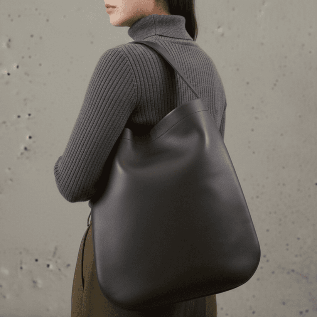 A4収納本革ワンショルダートート｜柔らかく身体になじむミニマルデザイン｜イタリアンブラックレザー | 3枚目