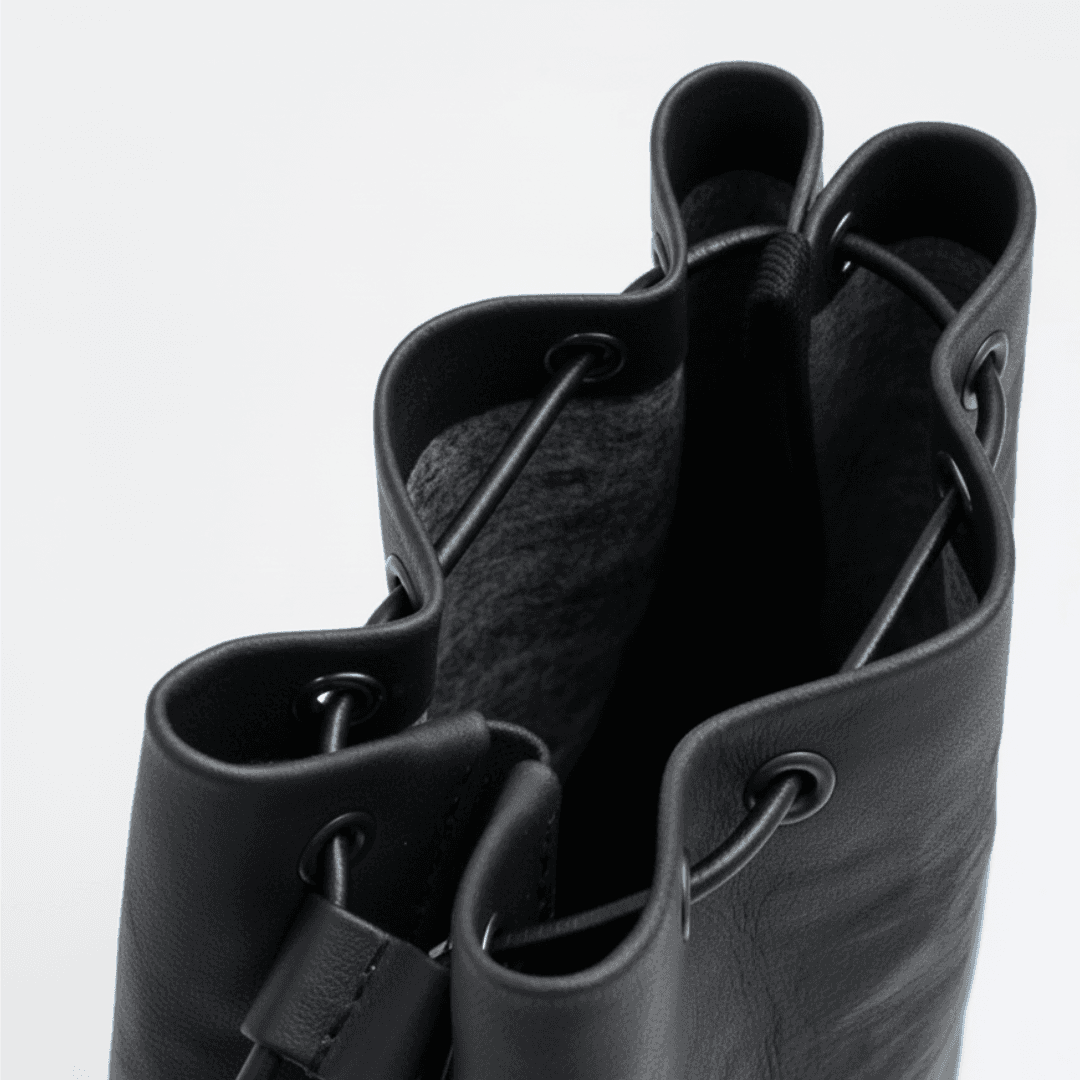 Dyneema®︎レザー ポシェット　巾着サコッシュ　 軽くて丈夫 アウトドア 斜め掛け対応 | 4枚目