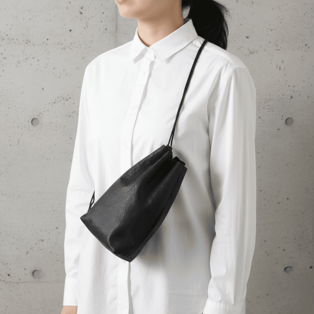 Dyneema®︎レザー ポシェット　巾着サコッシュ　 軽くて丈夫 アウトドア 斜め掛け対応 | 8枚目