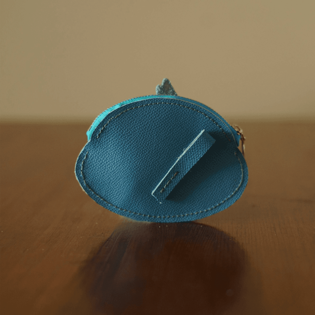 無言の存在感がちょうどいい。 ハシビロコウのファスナーウォレット｜オーダー対応レザー小物 | 3枚目