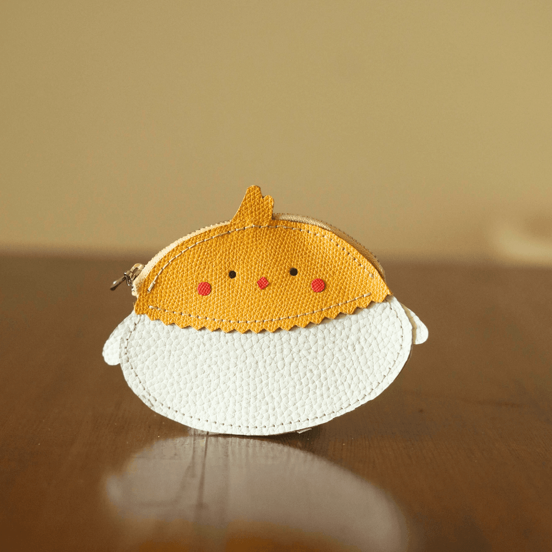 ちょこんと佇む愛嬌。 オカメインコのレザーファスナーウォレット｜オーダー対応レザー小物 | 2枚目