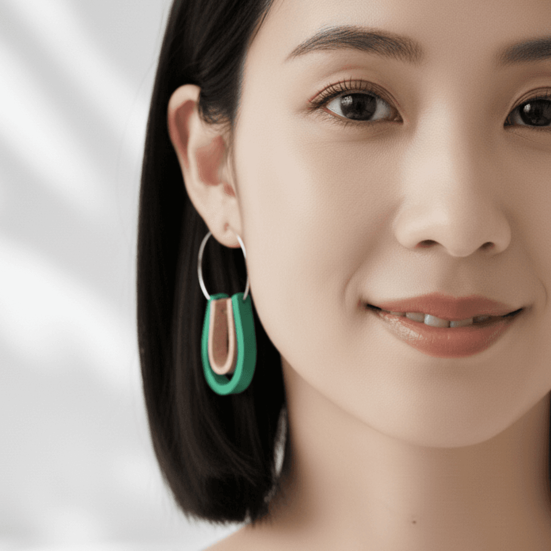 【ステンレス×イタリアンレザー】3cmワイヤーフープピアス｜きなりナチュラル×カラーレザー（一組）ターコイズブルー | 10枚目