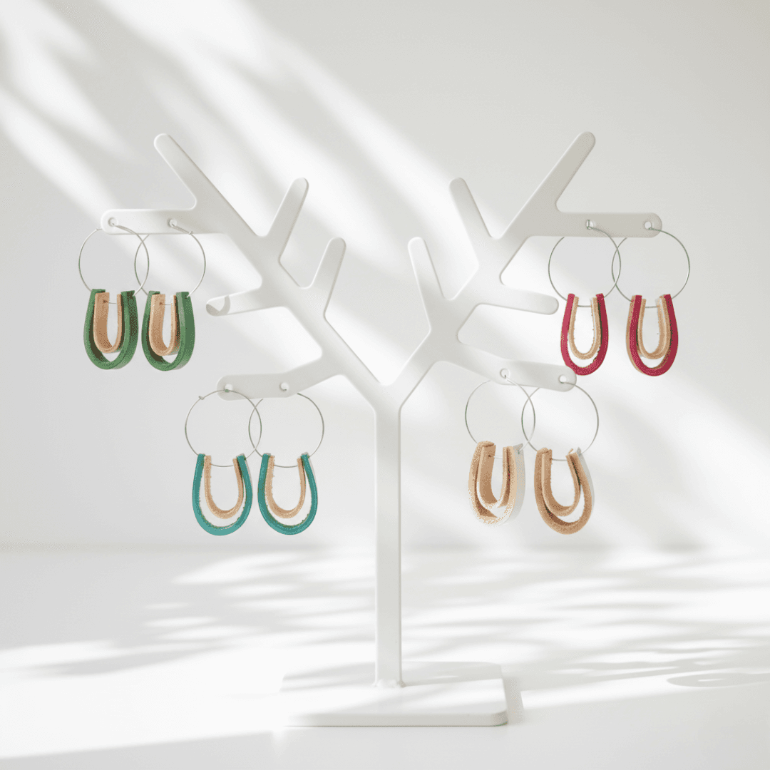 【ステンレス×イタリアンレザー】3cmワイヤーフープピアス｜きなりナチュラル×カラーレザー（一組）ターコイズブルー | 3枚目