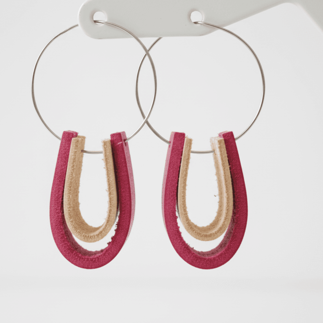 【ステンレス×イタリアンレザー】3cmワイヤーフープピアス｜きなりナチュラル×カラーレザー（一組）ターコイズブルー | 5枚目