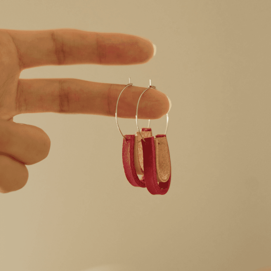 【ステンレス×イタリアンレザー】3cmワイヤーフープピアス｜きなりナチュラル×カラーレザー（一組）ローズピンク | 6枚目