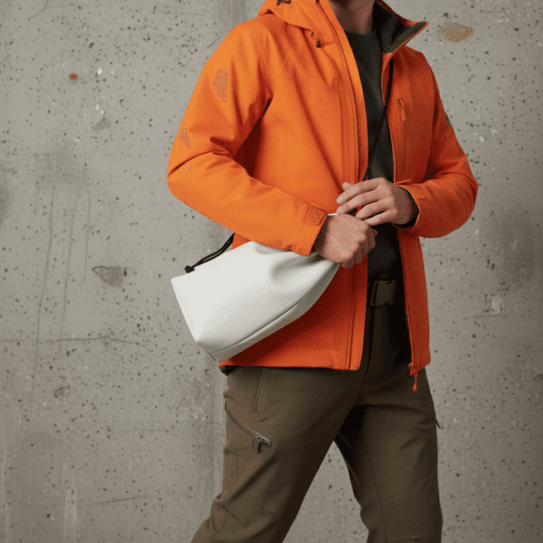 ゴアテックス使用レザー ホワイト巾着バッグ｜DRITTON G8｜防水・透湿｜サイズオーダー対応 | 2枚目