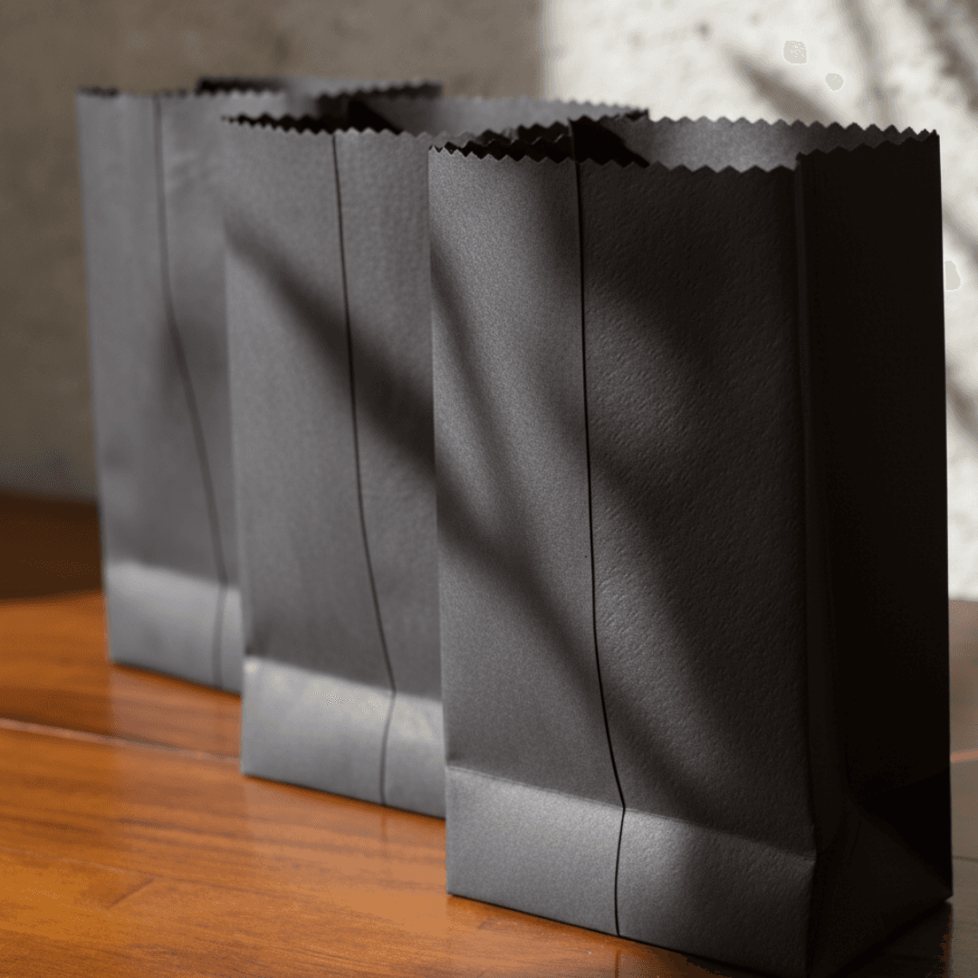 ホワイトダイニーマレザー 撥水クラフトバッグ｜紙袋風デザイン・軽量高耐久・サイズオーダー可 | 10枚目