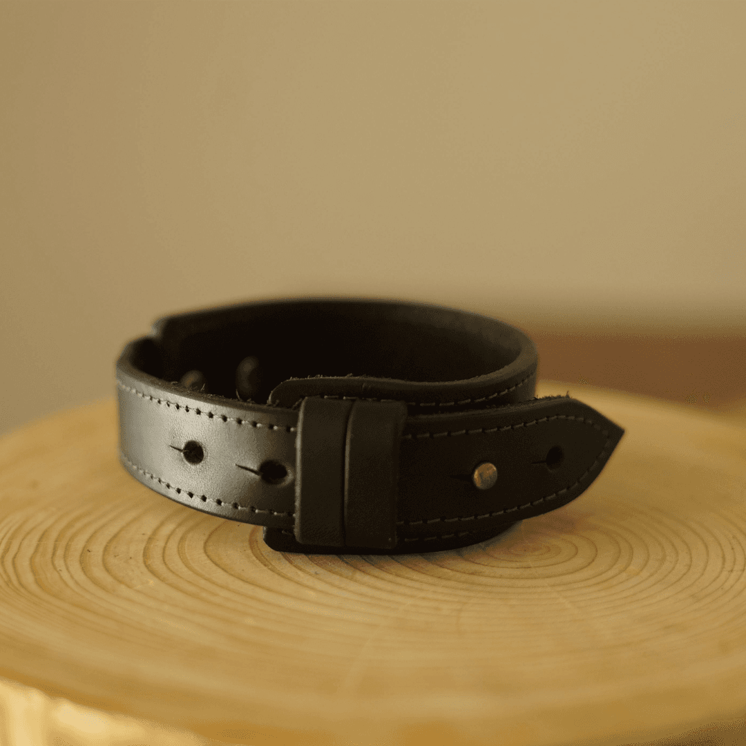 スーツに合う 自転車用アンクルバンド 本革ブラック｜裾巻き込み防止 | 4枚目