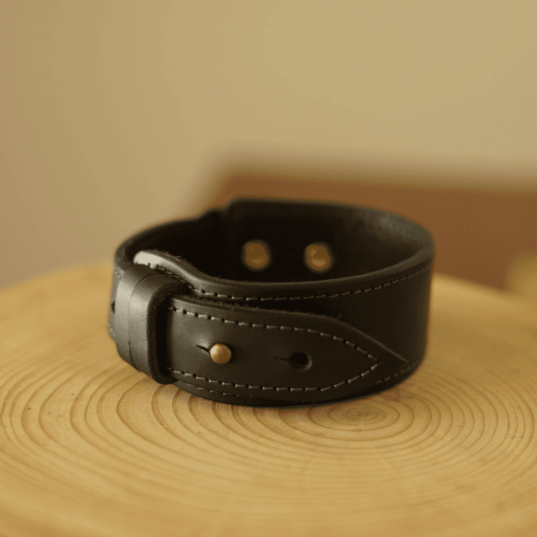 スーツに合う 自転車用アンクルバンド 本革ブラック｜裾巻き込み防止 | 5枚目