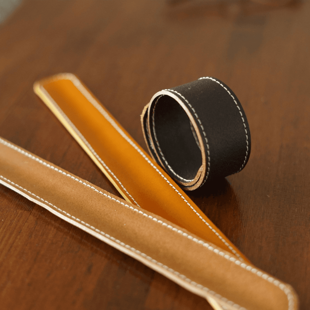 タンニンなめし革イタリアンレザー裾止めアンクルバンド　ワンタッチ　本革レザー使用 自転車通学通勤サイクリ | 1枚目