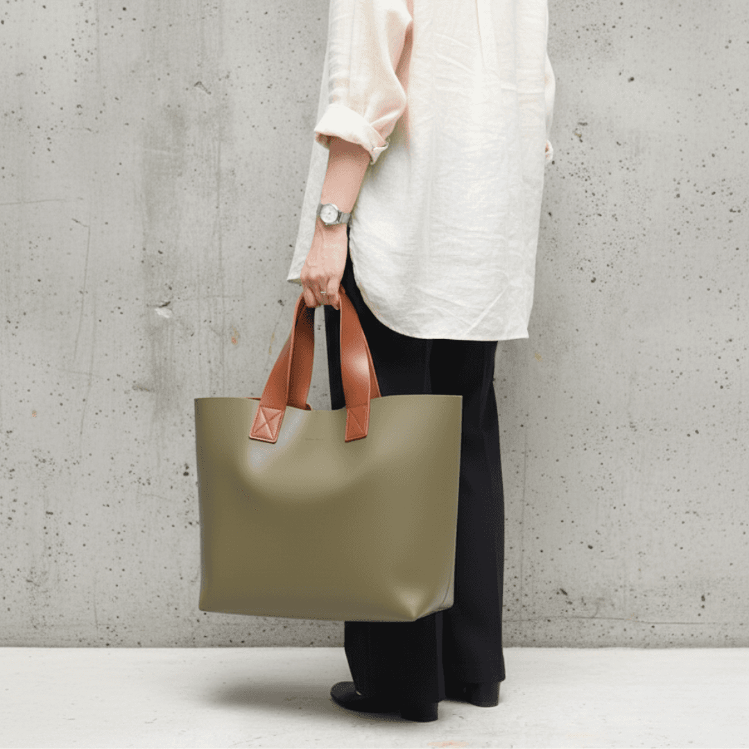 大人の習い事トート｜オリーブxブラウン　イタリアンレザー植物タンニンなめし革｜A4対応・太めハンドル・セミオーダ | 4枚目