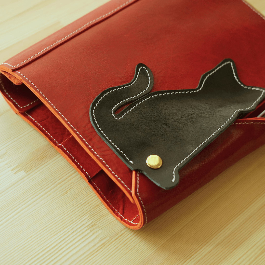 猫も気ににゃる　キャットモチーフのA5パステルシステム手帳ケース｜イタリアンレザー｜6穴｜カラーオーダー対応 | 14枚目