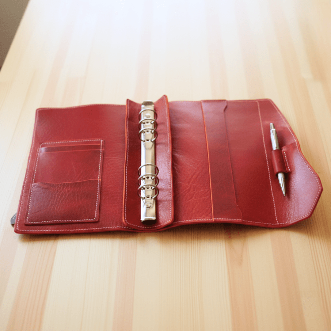 猫も気ににゃる　キャットモチーフのA5パステルシステム手帳ケース｜イタリアンレザー｜6穴｜カラーオーダー対応 | 5枚目