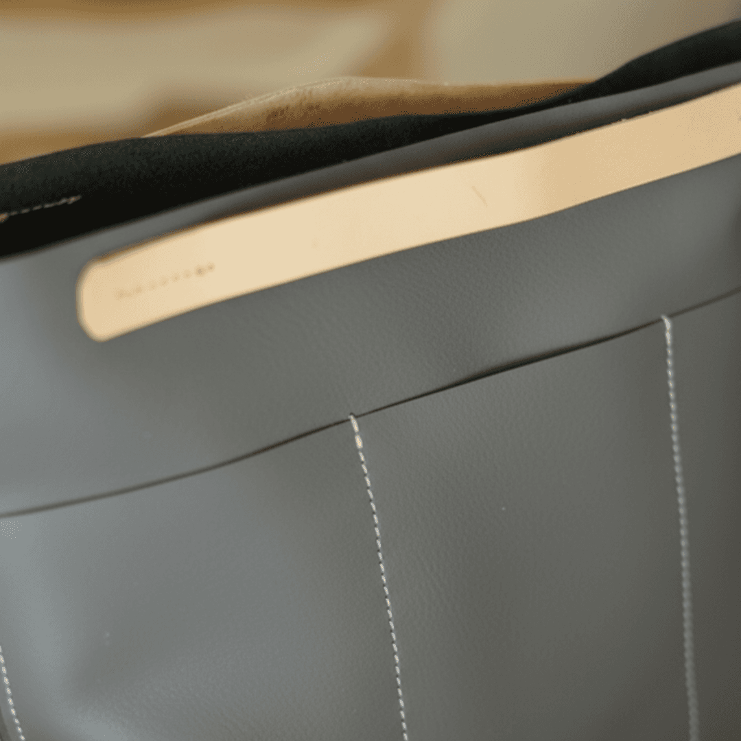 軽量・高耐久 ダイニーマレザー トートバッグ｜防水 ミニトート バッグインバッグ対応　ブラック グレー ホワイト | 6枚目