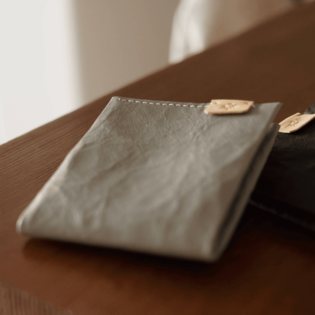 ダイニーマレザー 超軽量ミニマルウォレット ORIGAMI Slim（オリガミスリム） – 折り紙構造 × 高耐久財布