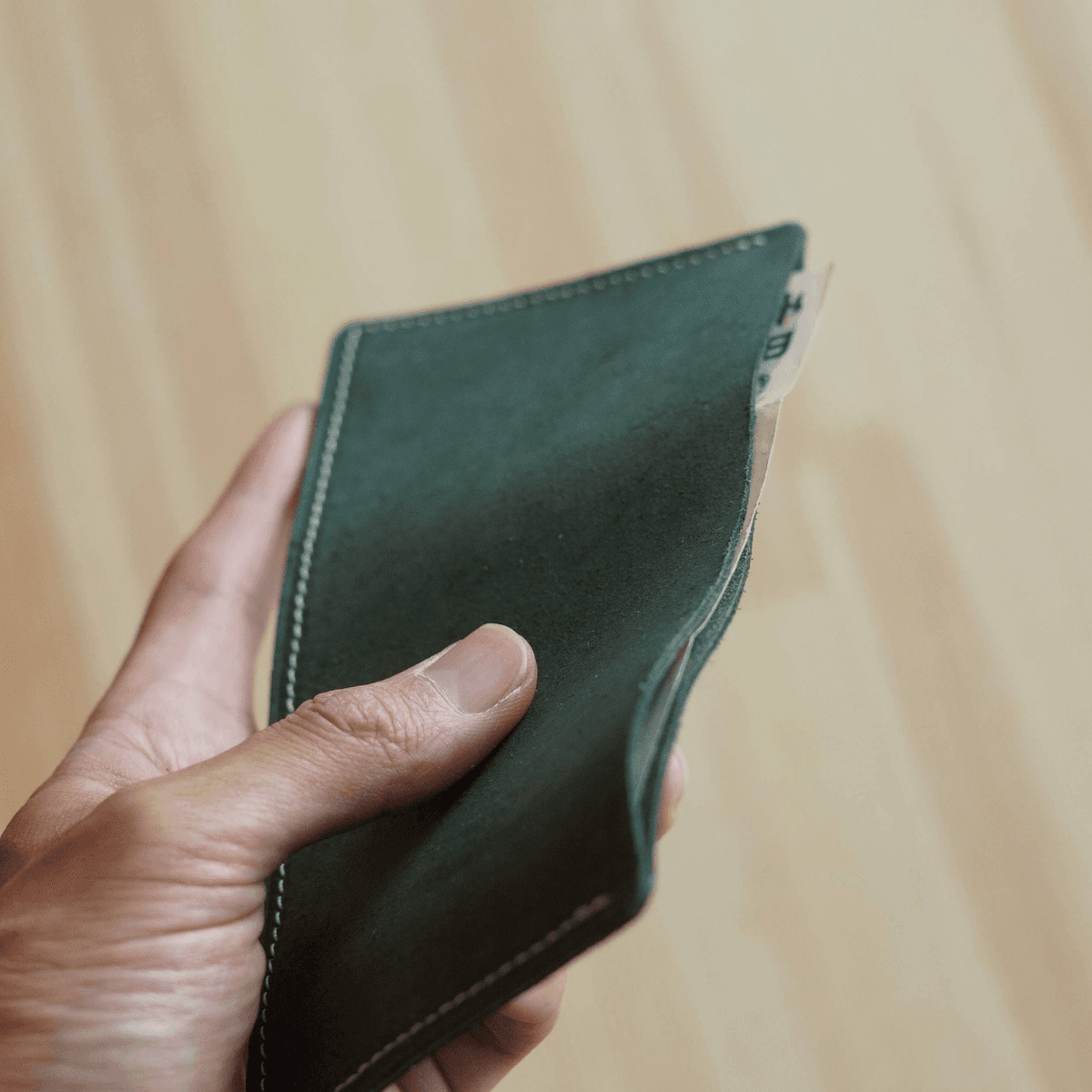 【ミニマル設計】イタリアンレザー 札入れ|本革 スリムウォレット 領収書ケース 薄型財布 よもぎグリーン | 3枚目
