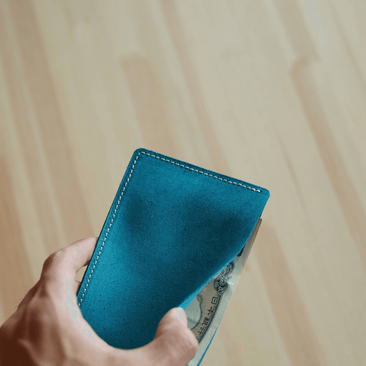 【ミニマル設計】イタリアンレザー 札入れ|本革 スリムウォレット 領収書ケース 薄型財 ターコイズブルー布 | 2枚目