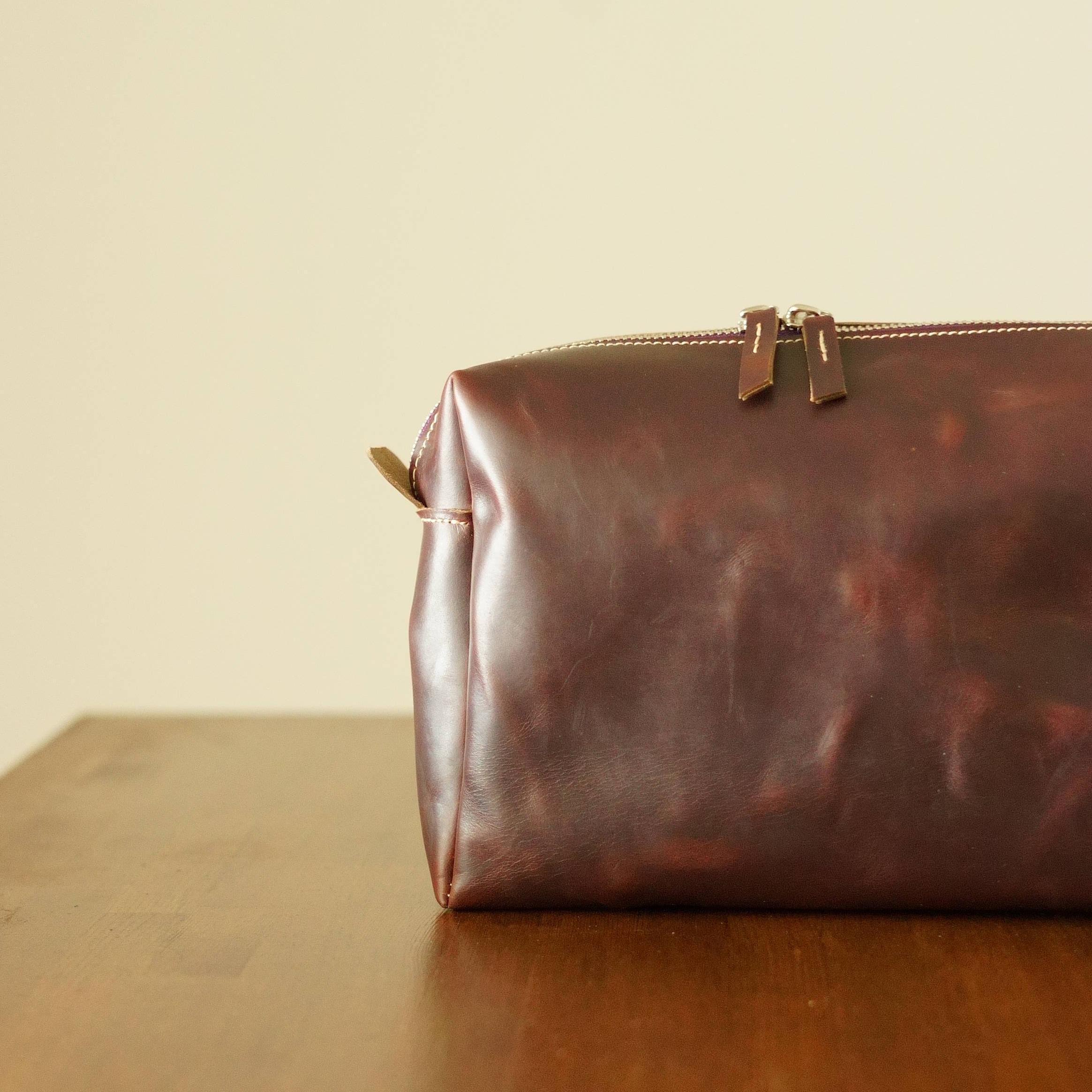 【サイズ・カラーオーダー可】クロムエクセルレザー ポーチ |バーガンディ 本革 化粧ポーチ トラベルバッグ1枚目の画像