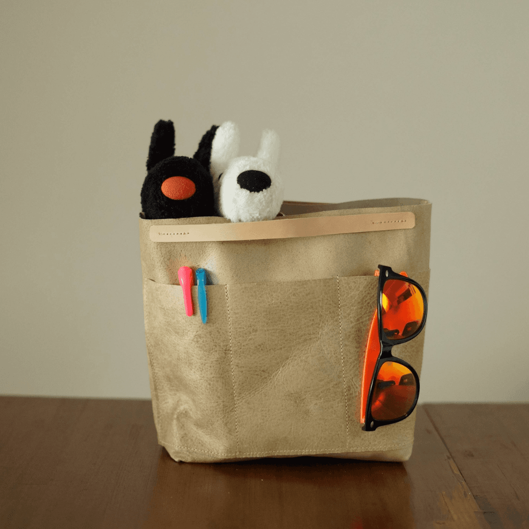 本革 自立するバッグインバッグ トート|イタリア植物タンニンなめし革 アイボリー 軽量 収納ポケット多数1枚目の画像